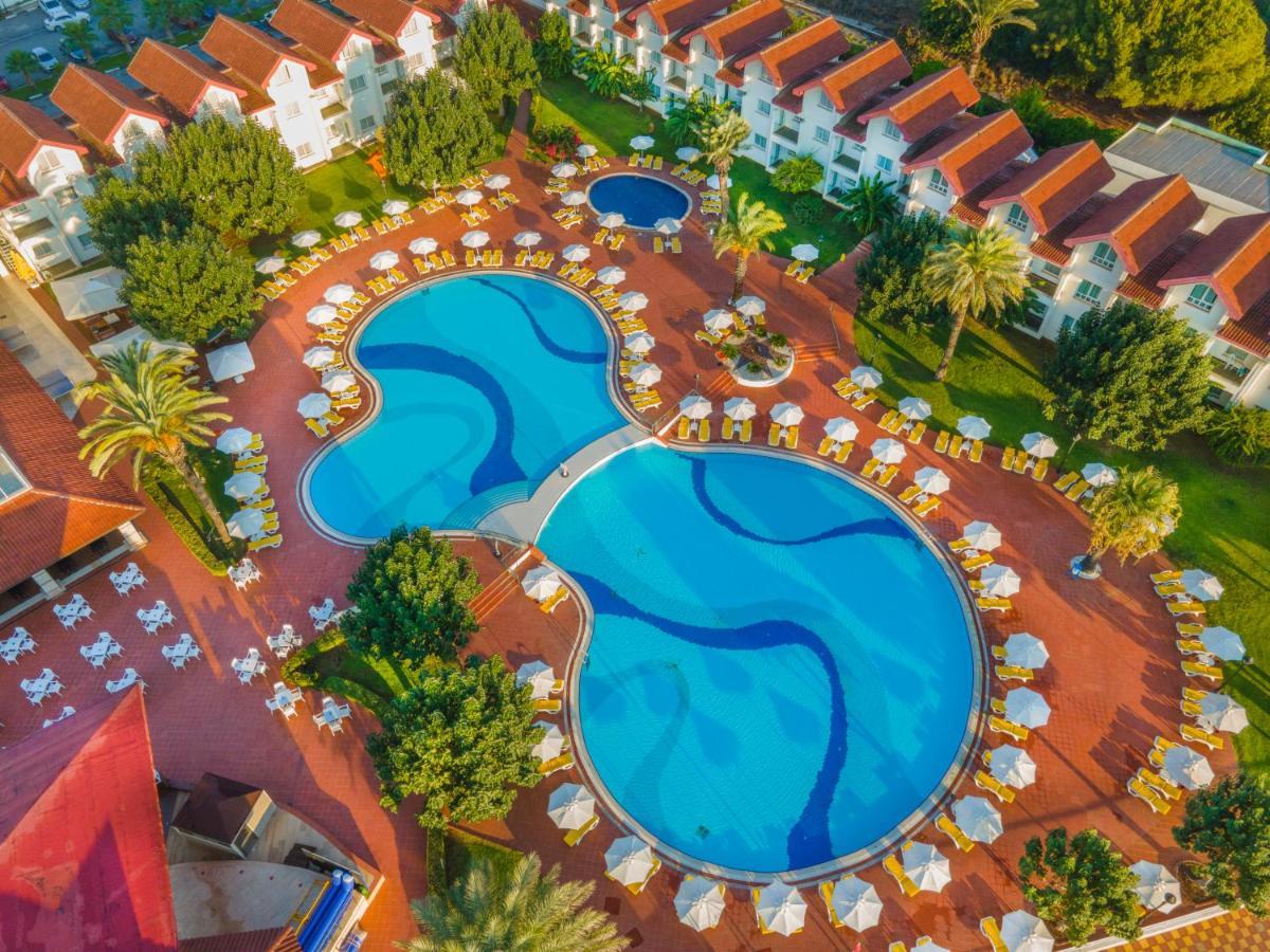 Salamis Bay Conti Resort Hotel & Casino Famagusta  Bagian luar foto Aerial view of the resort