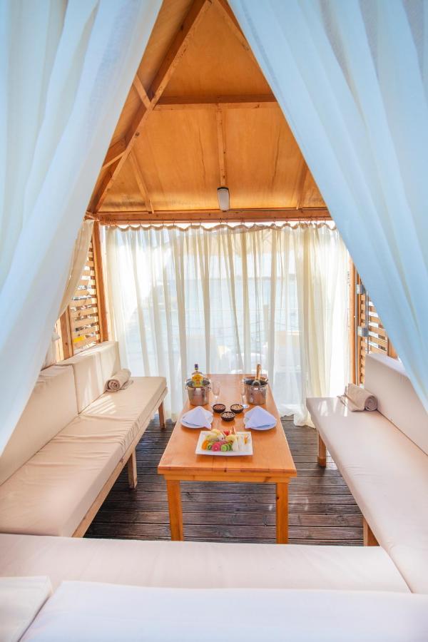 Salamis Bay Conti Resort Hotel & Casino Famagusta  Bagian luar foto A private spa at the Four Seasons Hotel, Hong Kong